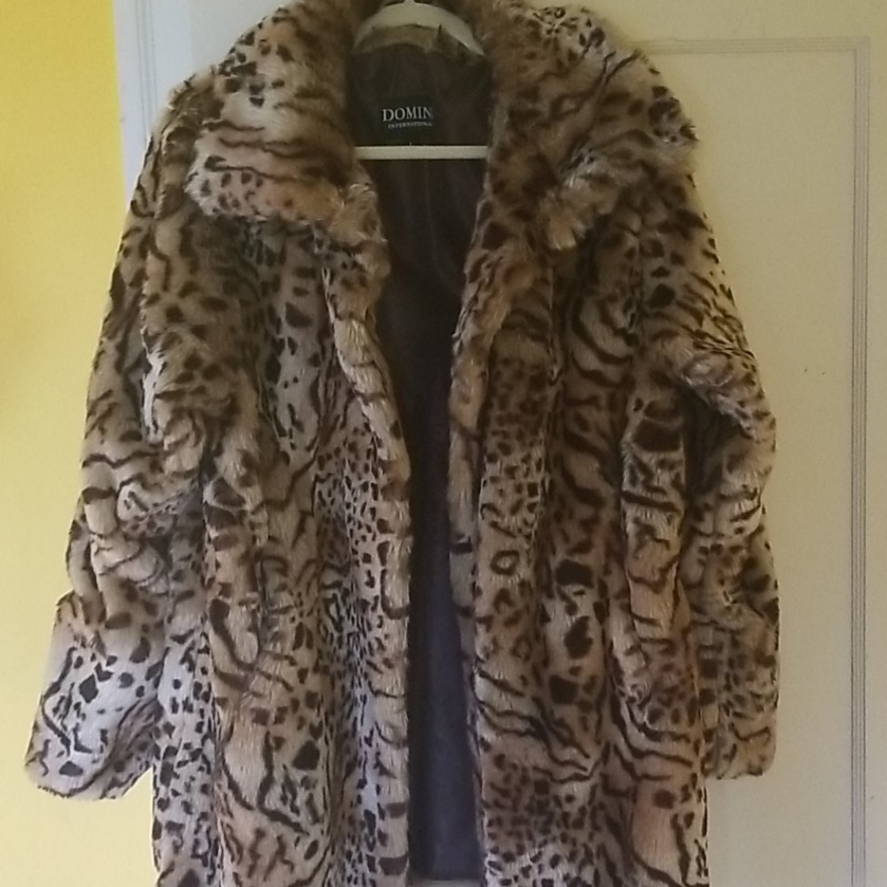COPY - Animal print coat